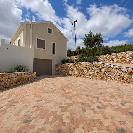 Villa Retreat *