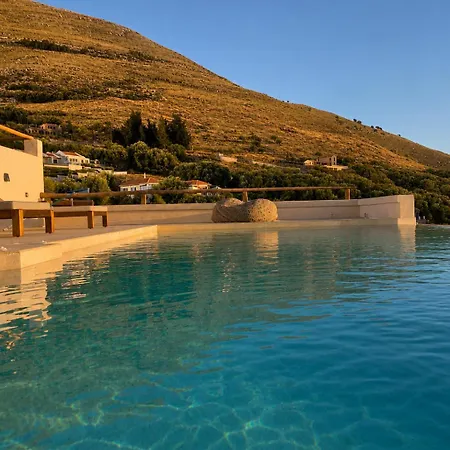 Retreat Agia Efimia